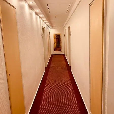 كونيبرت دير فييس 3*