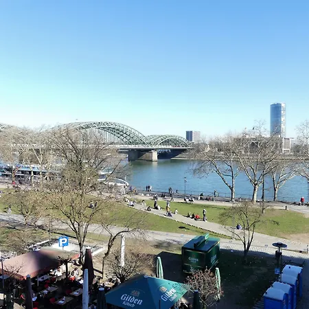 Kunibert Der Fiese 3* קלן