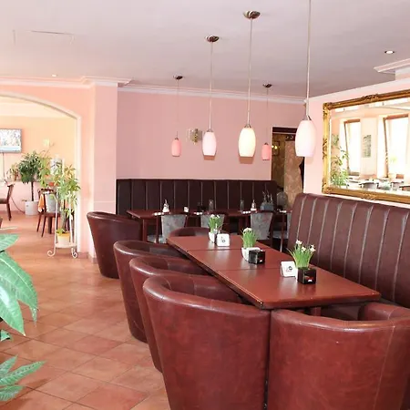 Hotel Kunibert Der Fiese Colonia