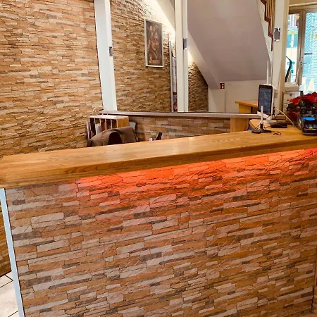 Kunibert Der Fiese Hotel Keulen