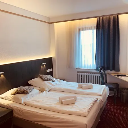 Kunibert Der Fiese Hotel