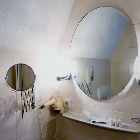 Kunibert Der Fiese - Superior Hotel 3*