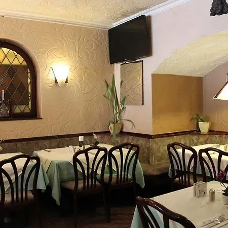 Kunibert Der Fiese Hotel 3*