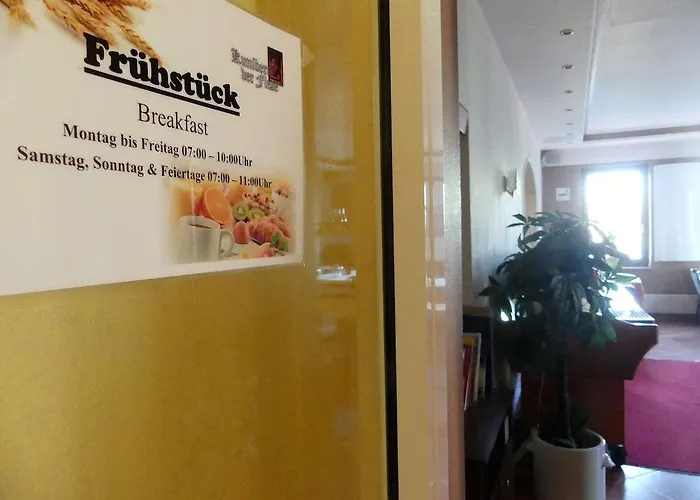 库尼博得菲丝高级酒店 3*