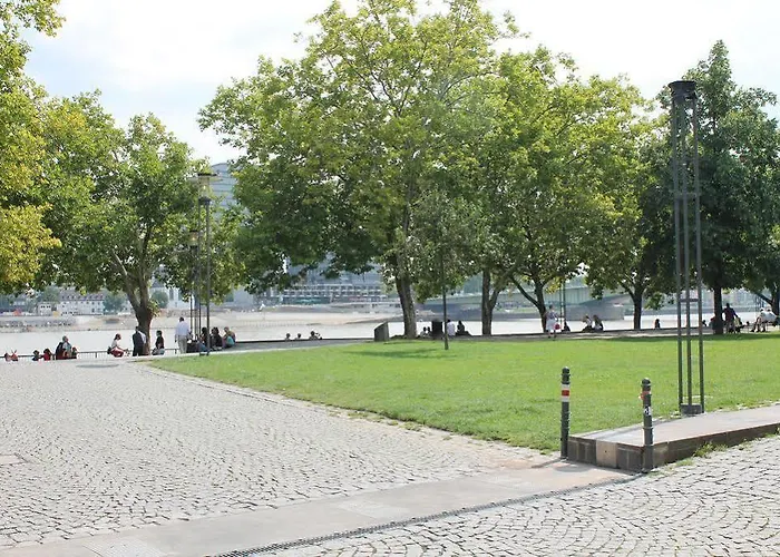 库尼博得菲丝高级酒店 3* 科隆